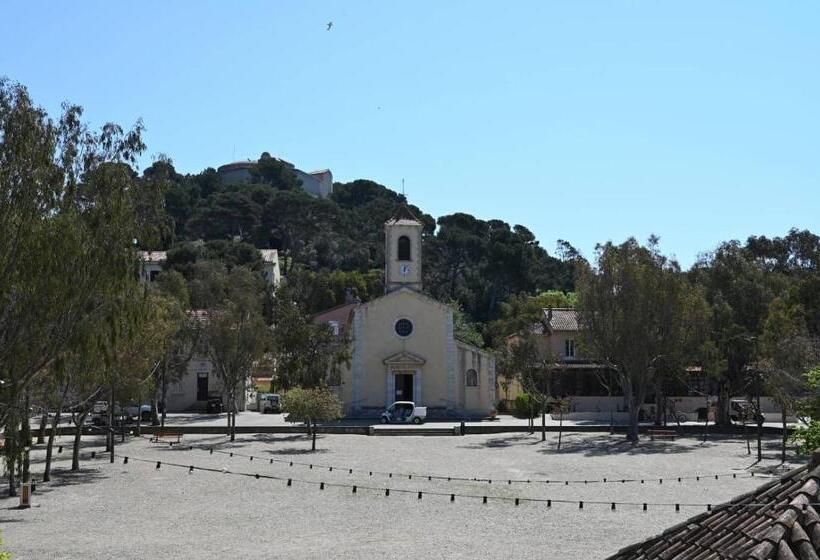 Студия Стандарт, L Arche De Porquerolles