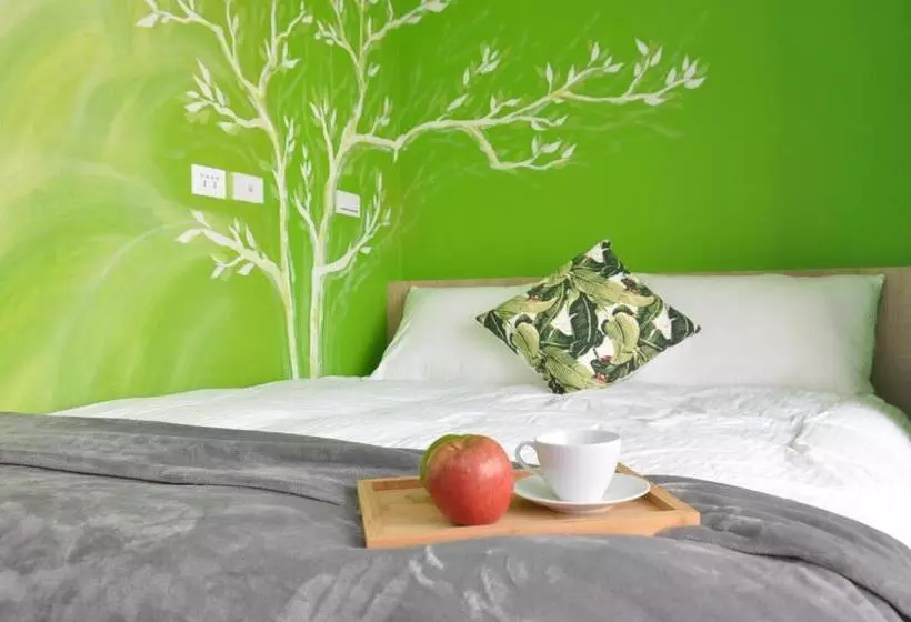 اتاق لوکس, Paper Plane Hostel