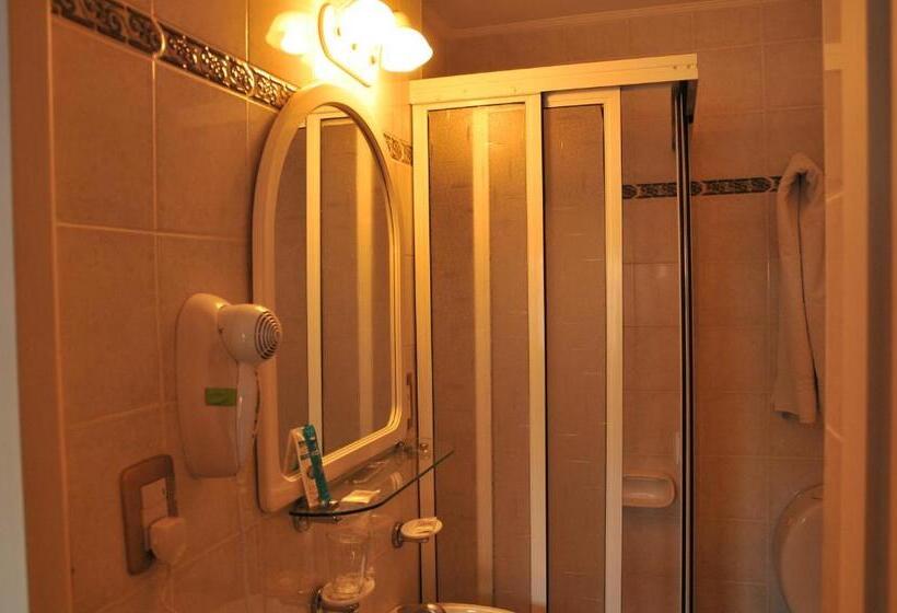 غرفة قياسية ثلاثية, Resort Posta De Juarez