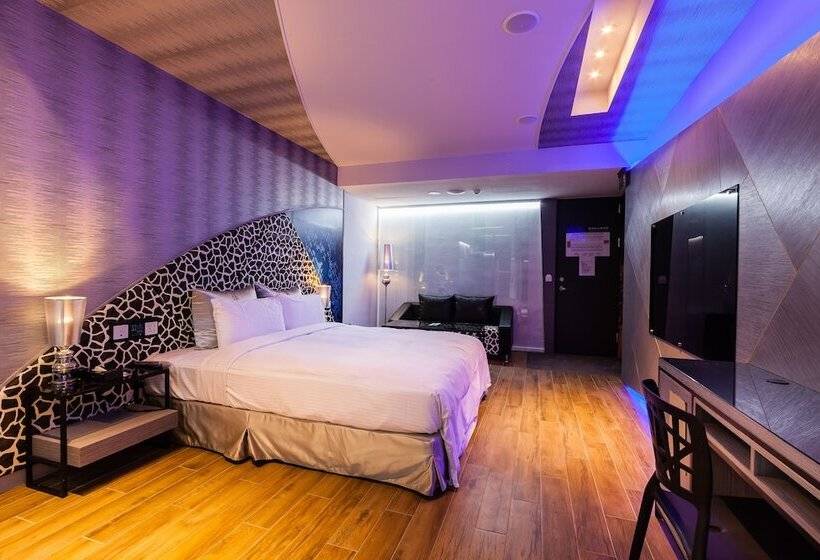 اتاق استاندارد, Ty Motel