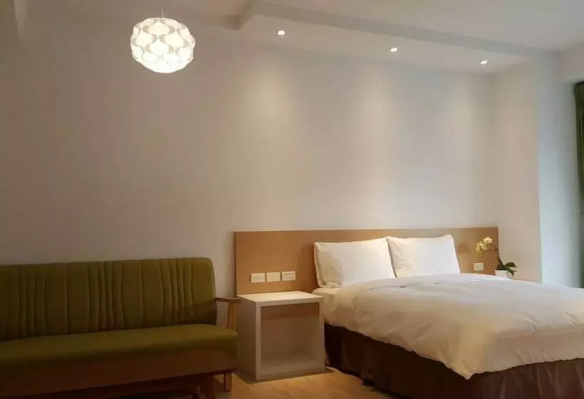 اتاق لوکس, Ze Hu B&b