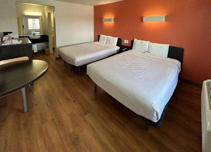 디럭스 룸, Studio 6 Suites   Riverside, Ca South