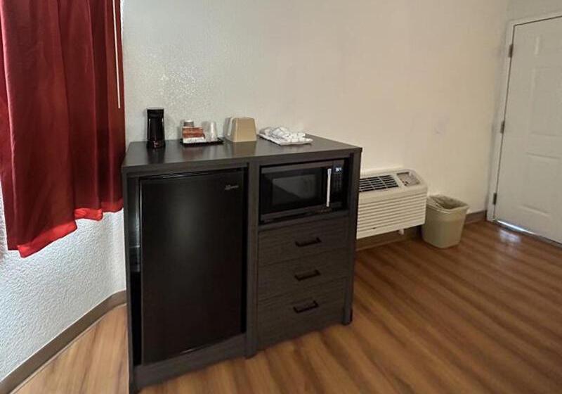 Люкс, Studio 6 Suites   Riverside, Ca South