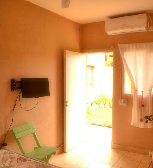 标准三人间, La Morada Hostal