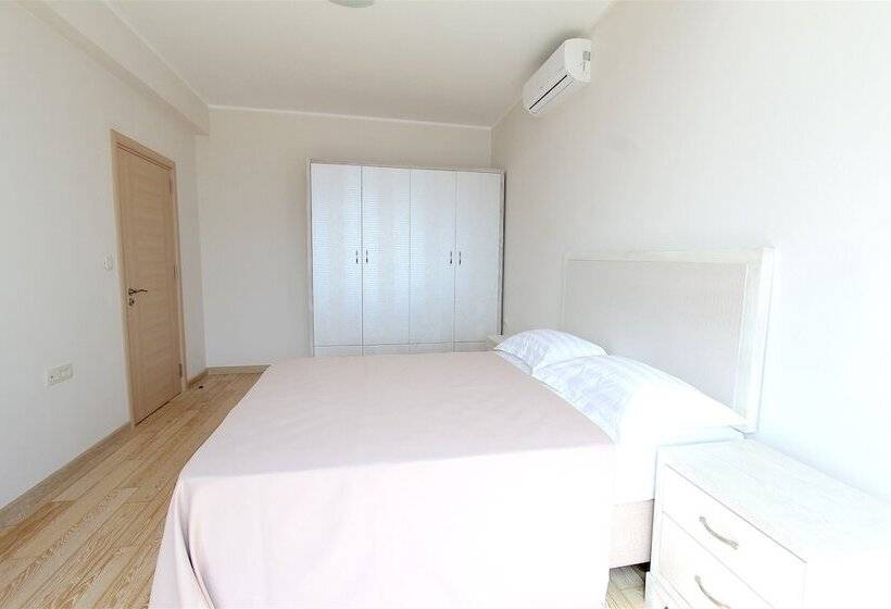 1-Bedroom Classic Apartment, Apartments Aqua