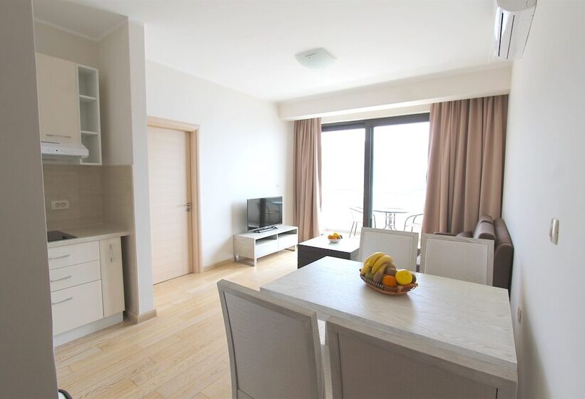 آپارتمان کلاسیک 1 خوابه, Apartments Aqua