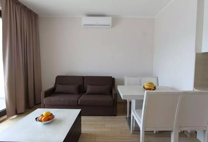 آپارتمان کلاسیک 1 خوابه, Apartments Aqua