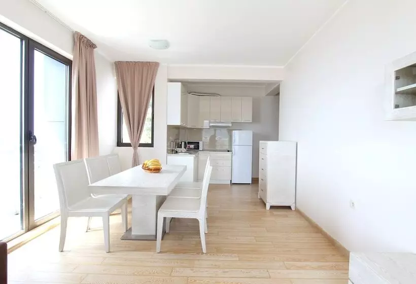 2-Bedroom Classic Apartment, Apartments Aqua