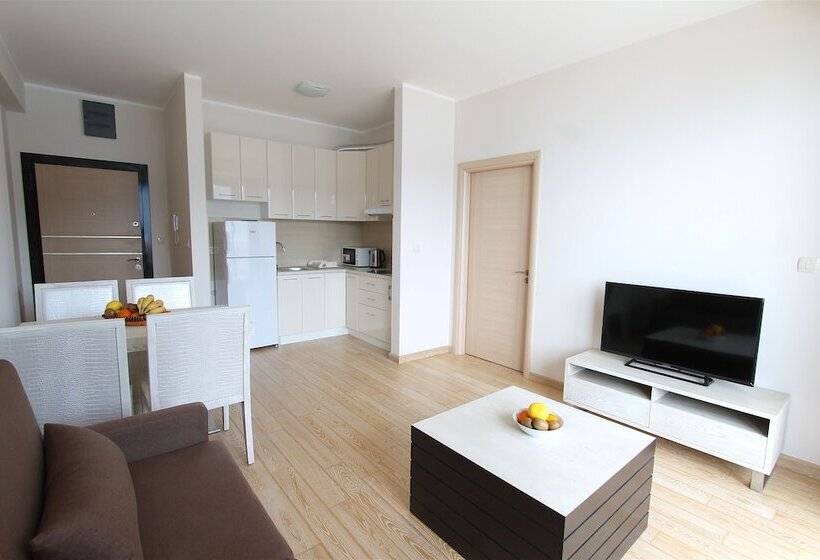 آپارتمان کلاسیک 1 خوابه, Apartments Aqua