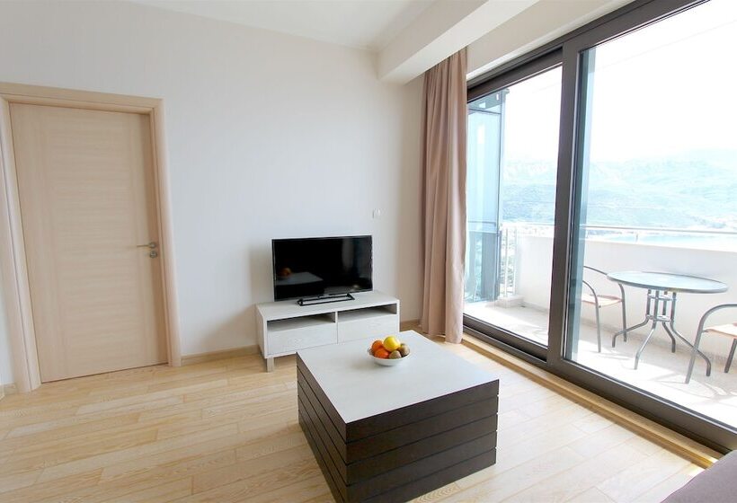 آپارتمان کلاسیک 1 خوابه, Apartments Aqua