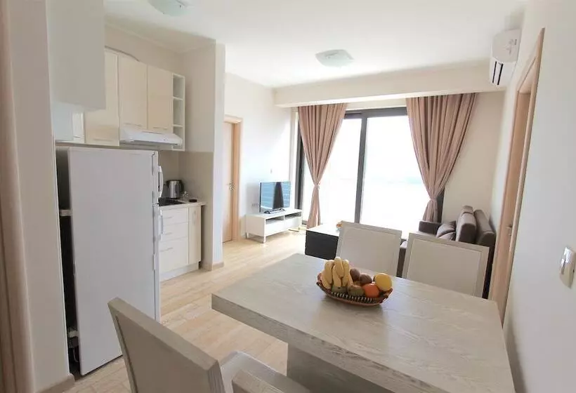 آپارتمان کلاسیک 1 خوابه, Apartments Aqua