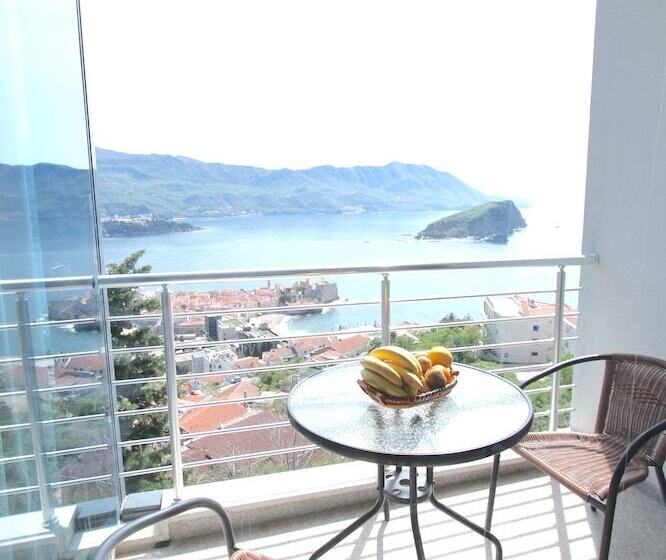 آپارتمان کلاسیک 1 خوابه, Apartments Aqua