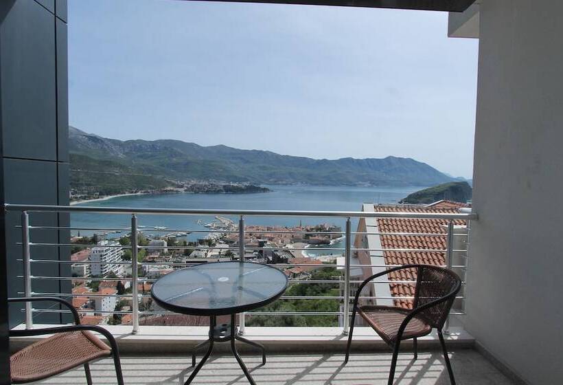 آپارتمان کلاسیک 1 خوابه, Apartments Aqua