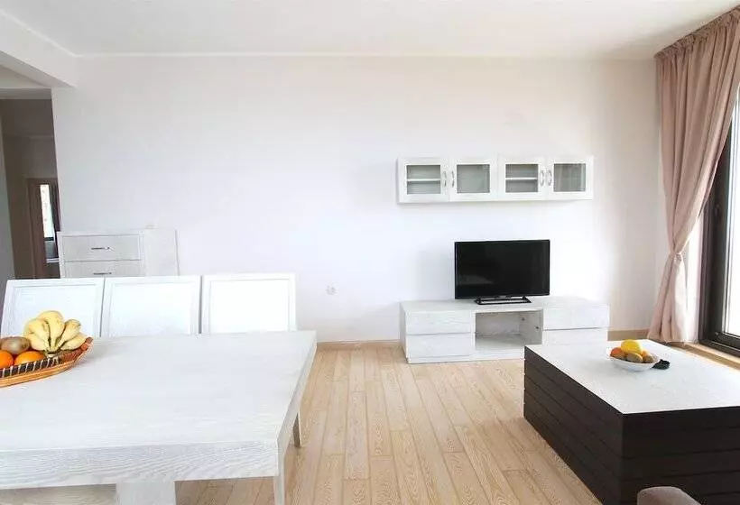 2-Bedroom Classic Apartment, Apartments Aqua
