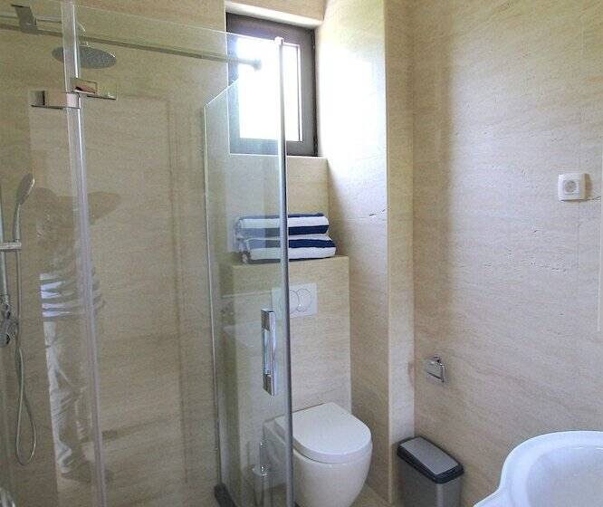 2-Bedroom Classic Apartment, Apartments Aqua