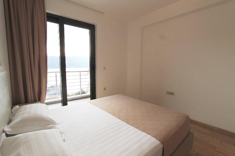 1 Bedroom Apartment Sea View with Balcony, Apartments Aqua