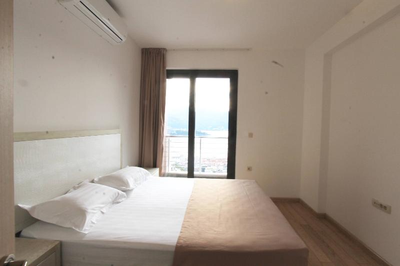 آپارتمان 1 خوابه با بالکن و چشمانداز دریا, Apartments Aqua