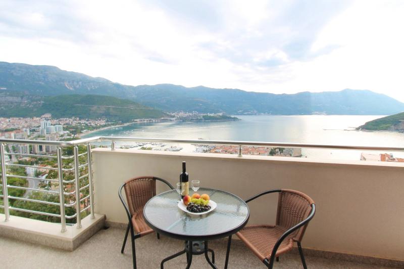 آپارتمان 2 خوابه با چشمانداز دریا, Apartments Aqua