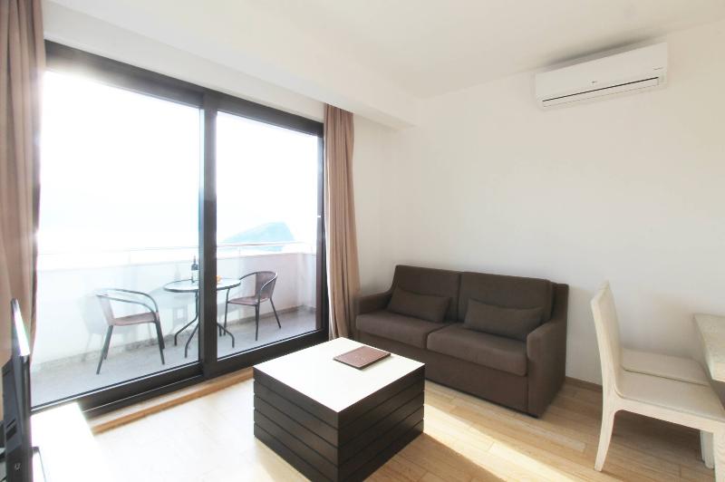 آپارتمان 1 خوابه با بالکن و چشمانداز دریا, Apartments Aqua