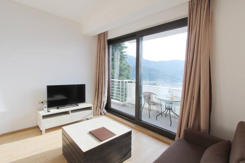 آپارتمان 1 خوابه با بالکن و چشمانداز دریا, Apartments Aqua