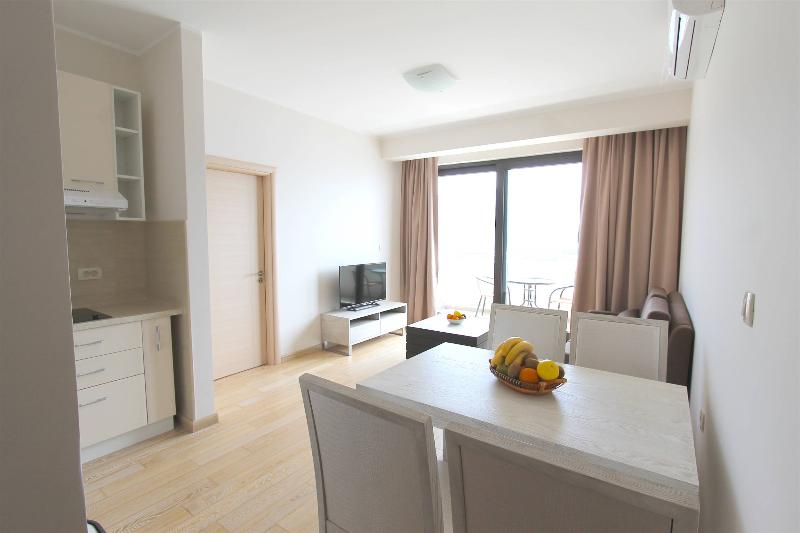 آپارتمان 1 خوابه با بالکن و چشمانداز دریا, Apartments Aqua