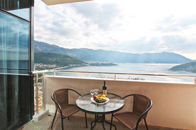 آپارتمان 2 خوابه با چشمانداز دریا, Apartments Aqua