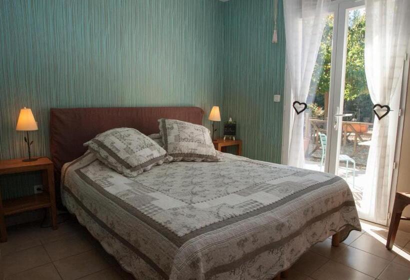 컴포트 트리플 룸, Le Mas Pinede