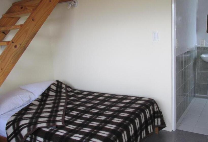 1 Bedroom Apartment Lake View, Hostel Aves Del Lago