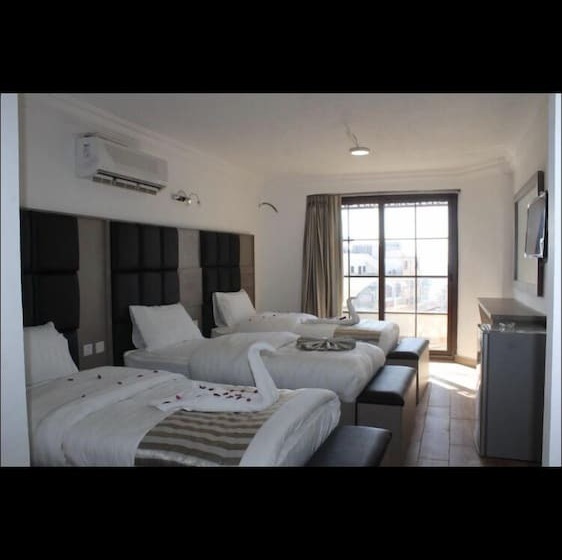 اتاق سه نفره دلوکس با چشمانداز دریا, Ahla Tlah Seaview