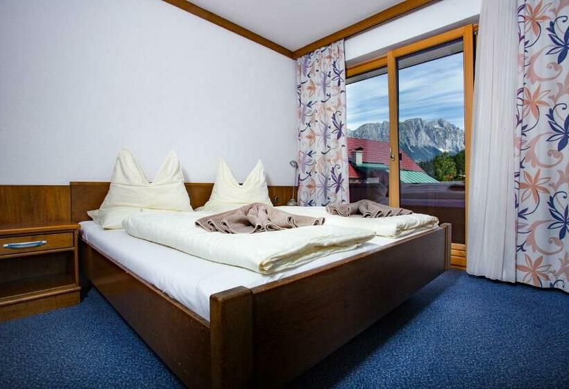 חדר סטנדרט עם מרפסת, Berghof Mitterberg