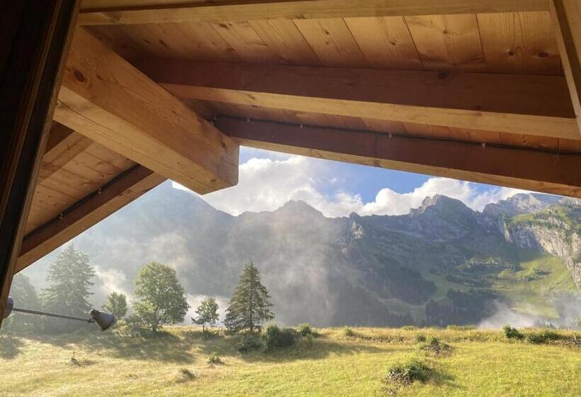 סוויטה דלוקס, Chalet Hôtel Inarpa