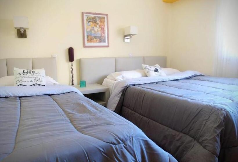 غرفة قياسية ثلاثية, Edith