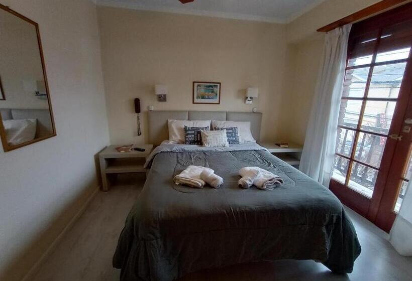 غرفة قياسية, Edith