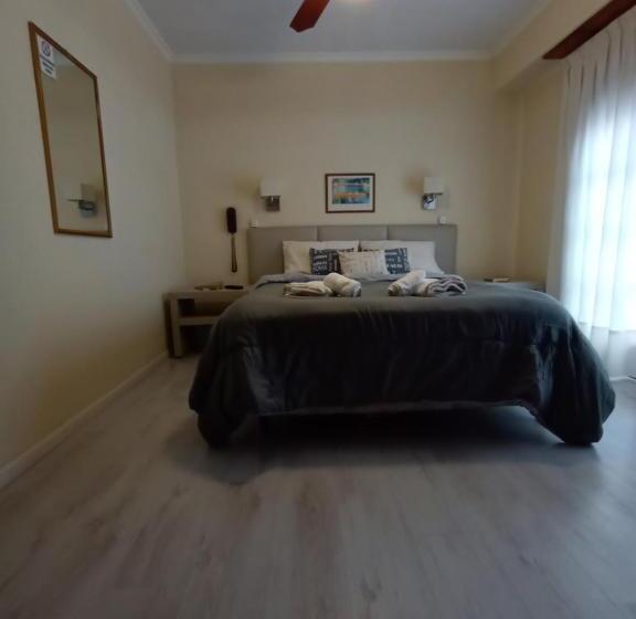 غرفة قياسية, Edith