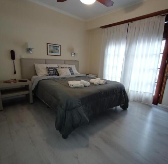 غرفة قياسية, Edith