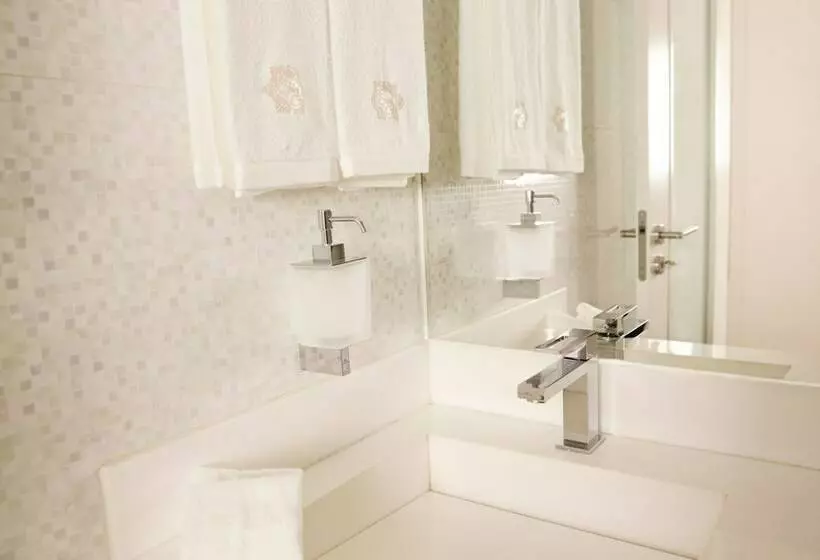 اتاق استاندارد, Faias Residence