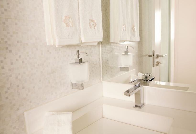 اتاق استاندارد, Faias Residence