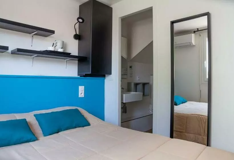 Basic-huone, La Casa