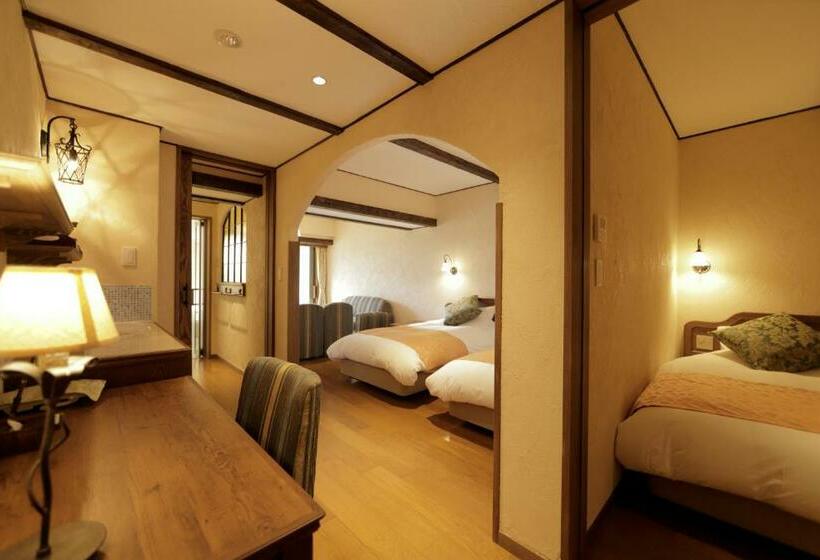 غرفة قياسية رباعية, La Vista Fuji Kawaguchiko