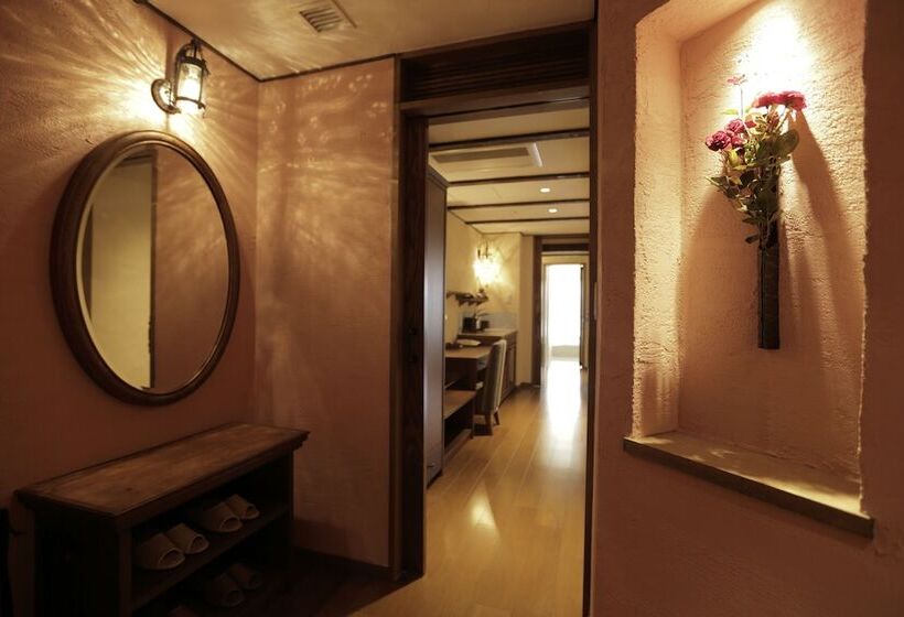 غرفة قياسية رباعية, La Vista Fuji Kawaguchiko