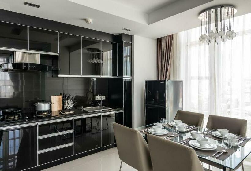 סטודיו דלוקס, Naki Suites @ Silvertown