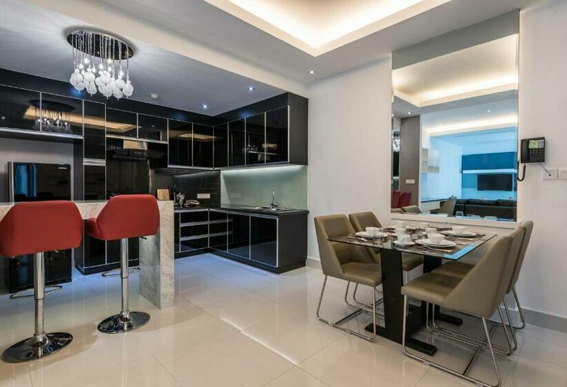 סוויטת 2 חדרי שינה, Naki Suites @ Silvertown