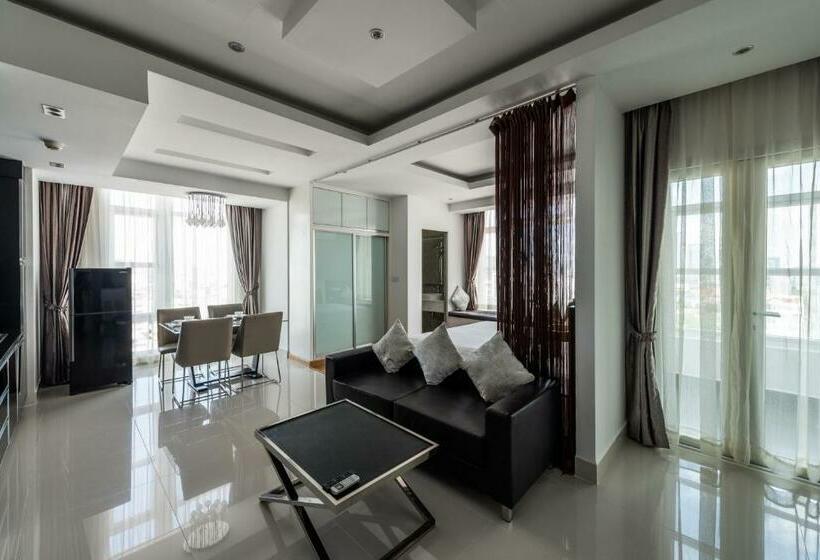 סטודיו דלוקס, Naki Suites @ Silvertown