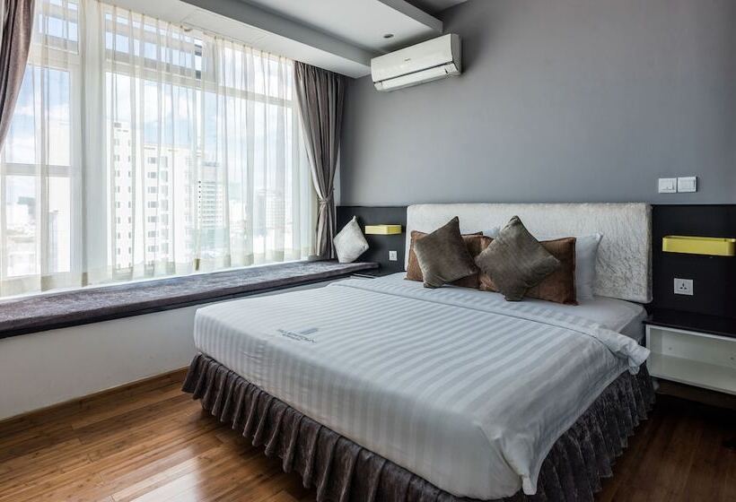 Студия Deluxe, Naki Suites @ Silvertown