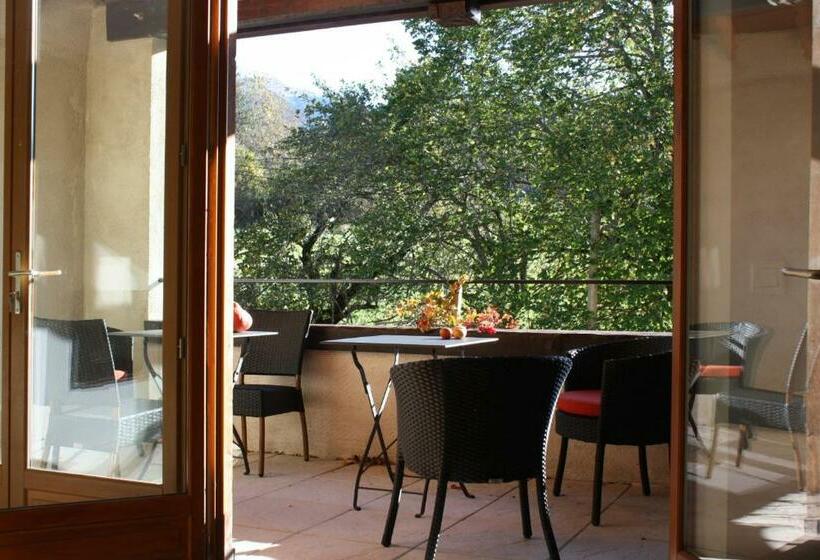 테라스 스위트, Val Lachard