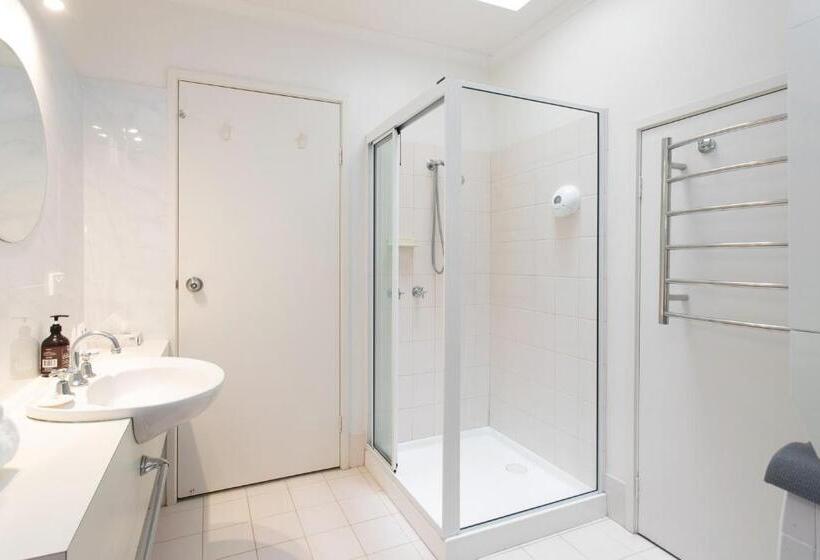 1 Bedroom Apartment Lake View, Mariners Cove At Paynesville