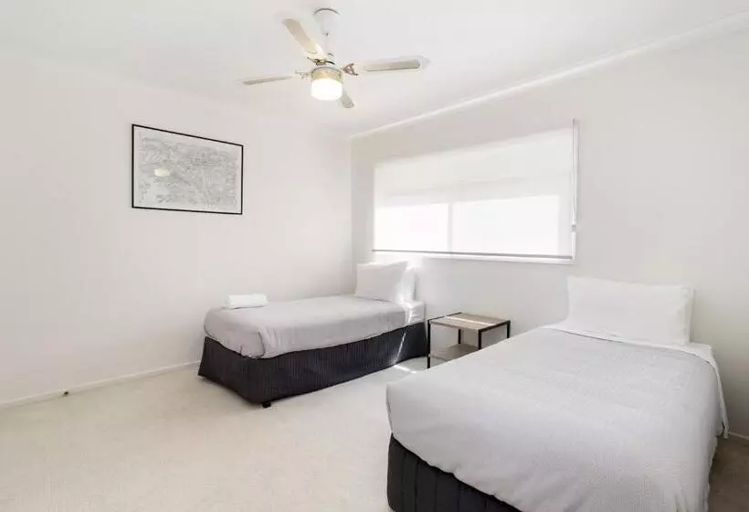 1 Bedroom Apartment Lake View, Mariners Cove At Paynesville