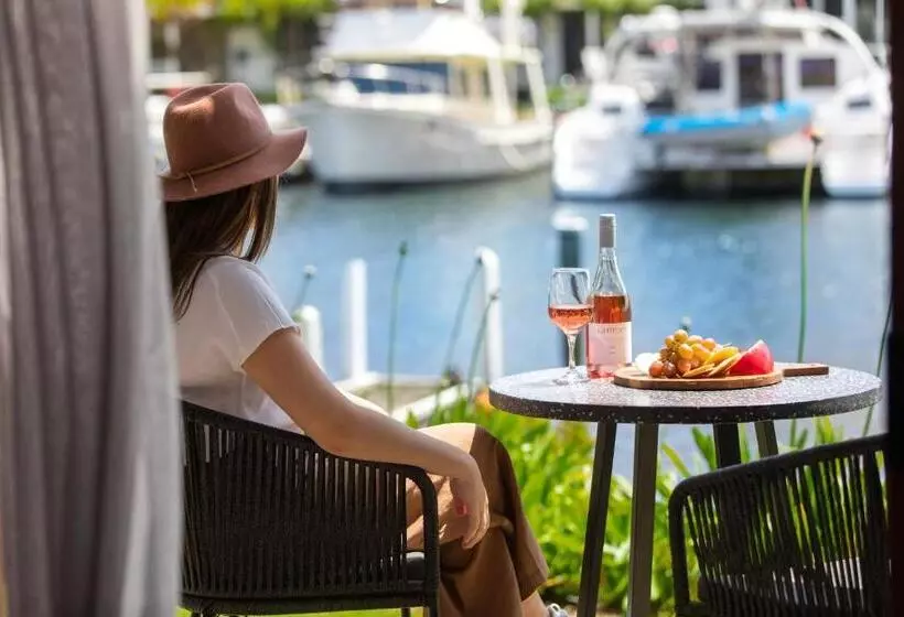 レイクビュースタンダードルーム, Mariners Cove At Paynesville