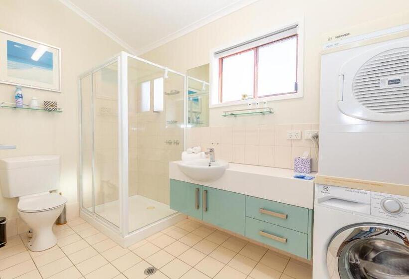 1 Bedroom Apartment Lake View, Mariners Cove At Paynesville