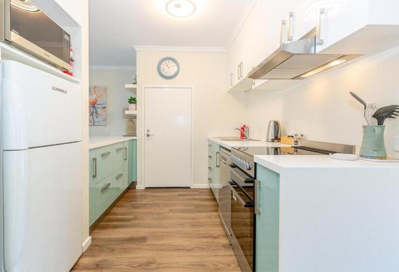 1 Bedroom Apartment Lake View, Mariners Cove At Paynesville